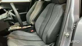 Peugeot 2008 1.2 PureTech Allure EAT8 de 2024