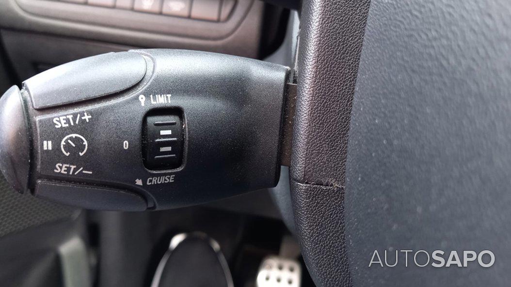 Peugeot 208 1.6 GTi THP de 2015