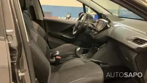 Peugeot 2008 1.2 PureTech Style de 2019