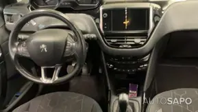Peugeot 2008 1.2 PureTech Style de 2019