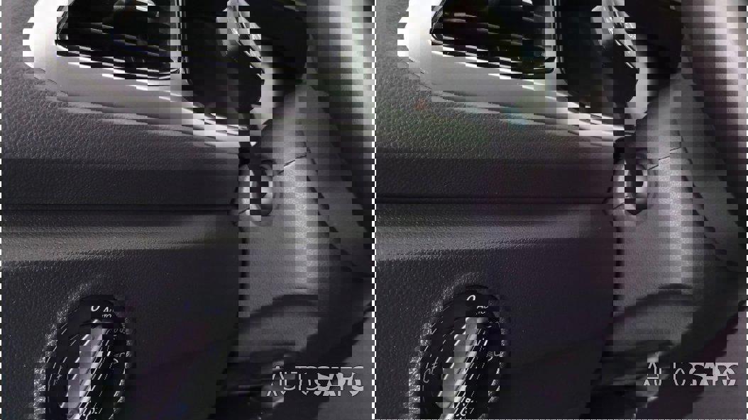 Volkswagen T-Roc 1.0 TSI de 2024