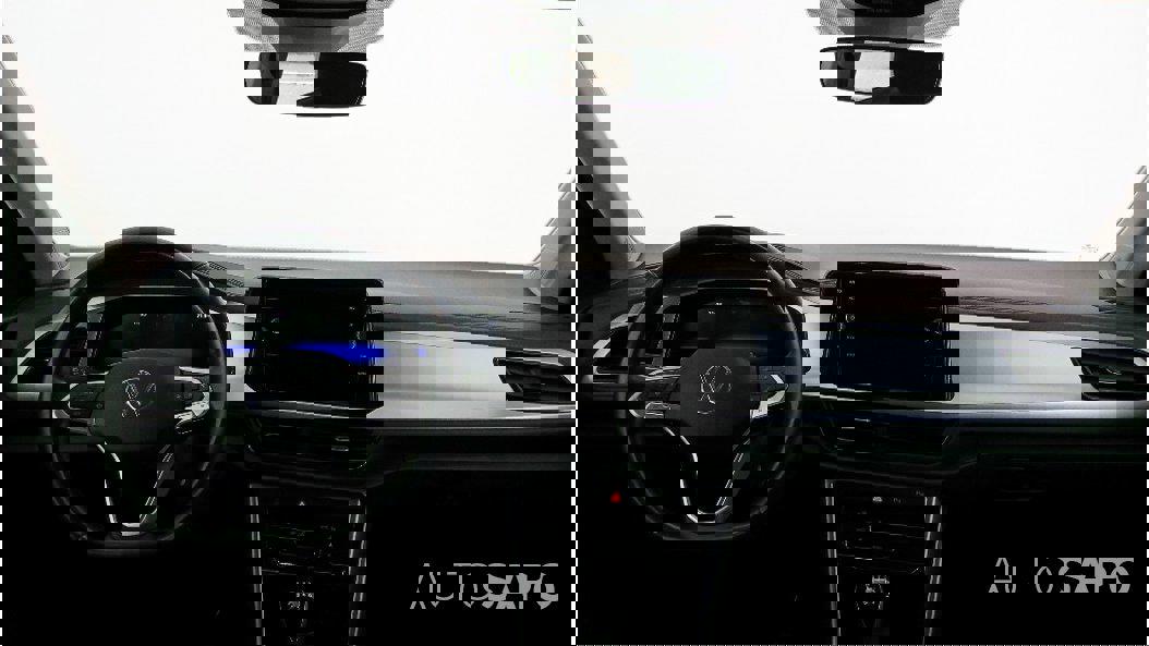 Volkswagen T-Roc 1.0 TSI de 2024