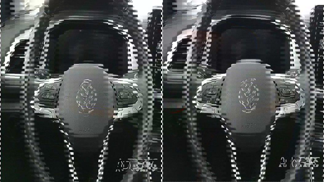 Volkswagen T-Roc 1.0 TSI de 2024