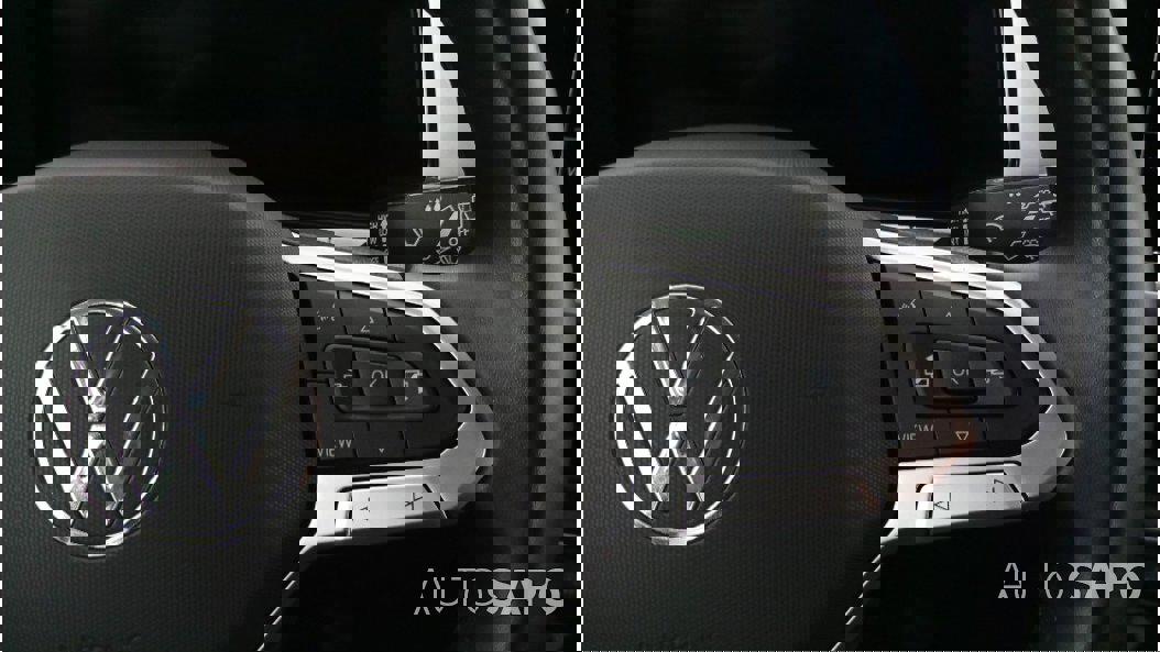 Volkswagen T-Roc 1.0 TSI de 2024