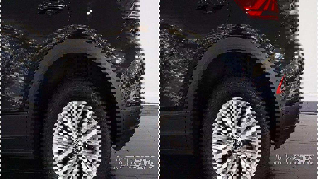 Volkswagen T-Roc 1.0 TSI de 2024