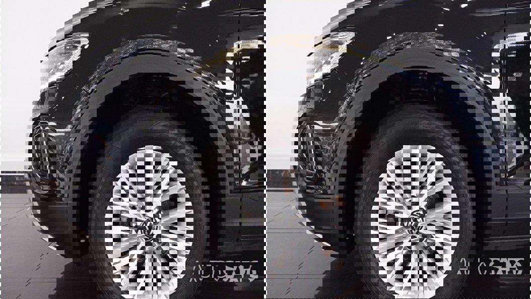 Volkswagen T-Roc 1.0 TSI de 2024