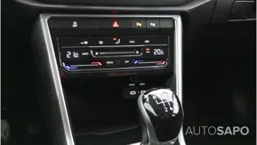 Volkswagen T-Roc 1.0 TSI de 2024