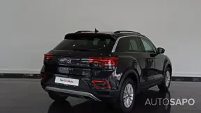 Volkswagen T-Roc 1.0 TSI de 2024