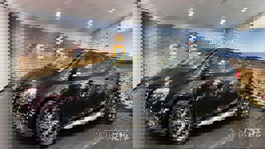 Volvo V40 Cross Country 1.6 D2 Kinetic de 2014