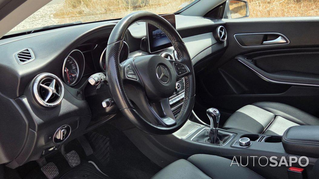 Mercedes-Benz Classe CLA 180 d Shooting Brake de 2018