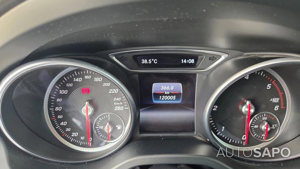 Mercedes-Benz Classe CLA 180 d Shooting Brake de 2018