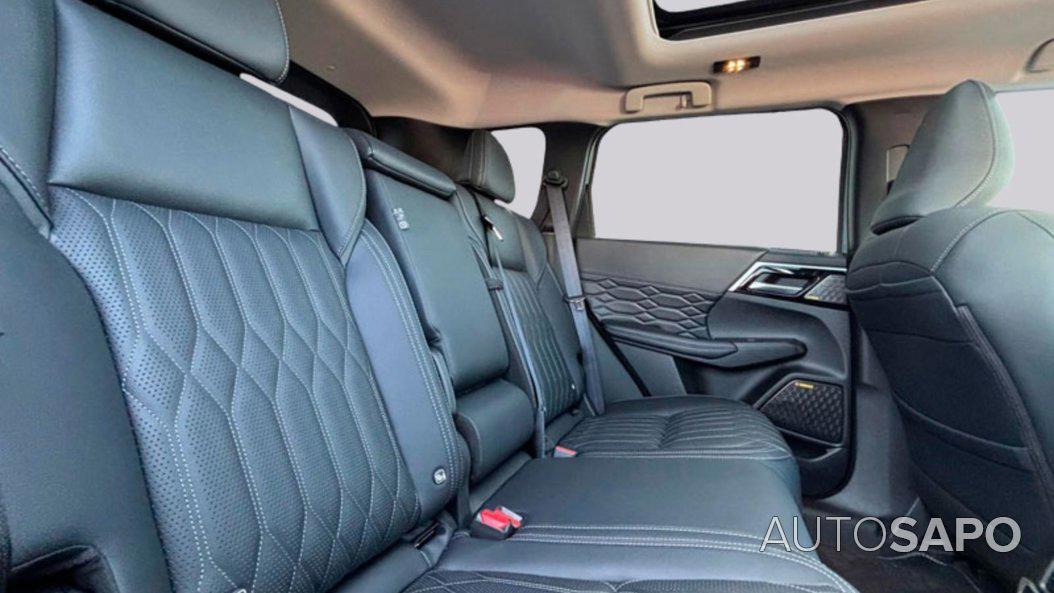 Mitsubishi Outlander de 2025