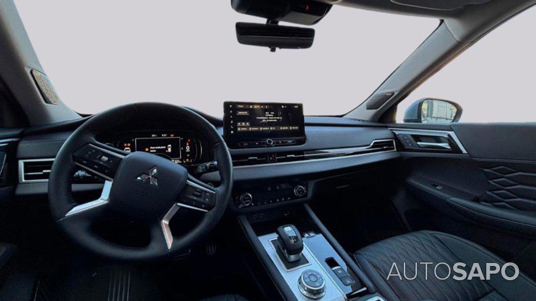 Mitsubishi Outlander de 2025