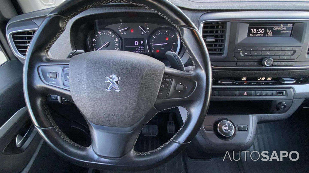 Peugeot Traveller de 2020