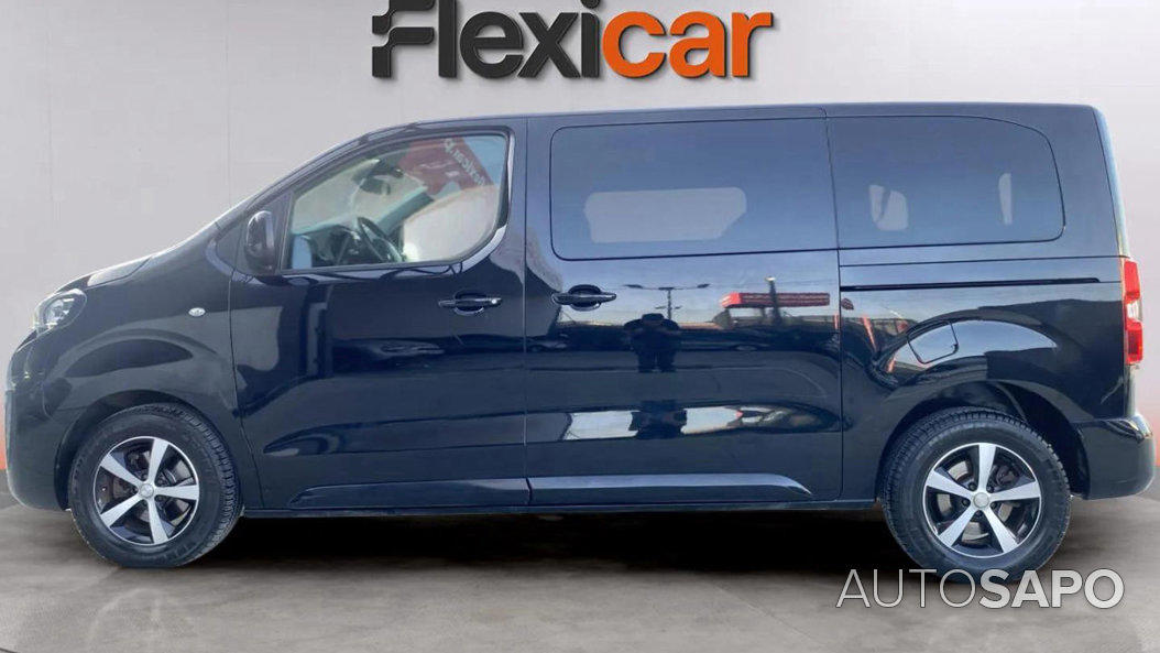 Peugeot Traveller de 2020