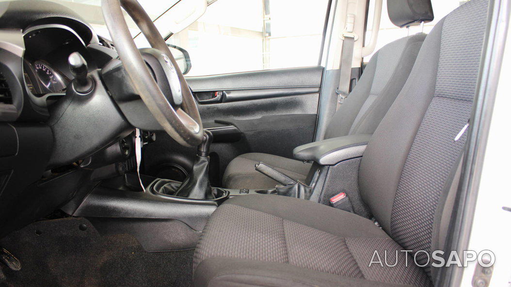 Toyota Hilux 2.4 D LN85LP Cx Mad. C.D de 2021