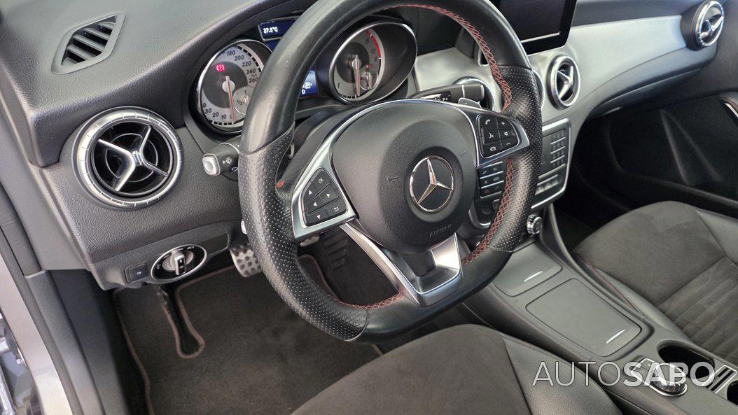 Mercedes-Benz Classe CLA 220 d AMG Line Aut. de 2015