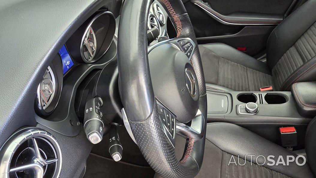 Mercedes-Benz Classe CLA 220 d AMG Line Aut. de 2015