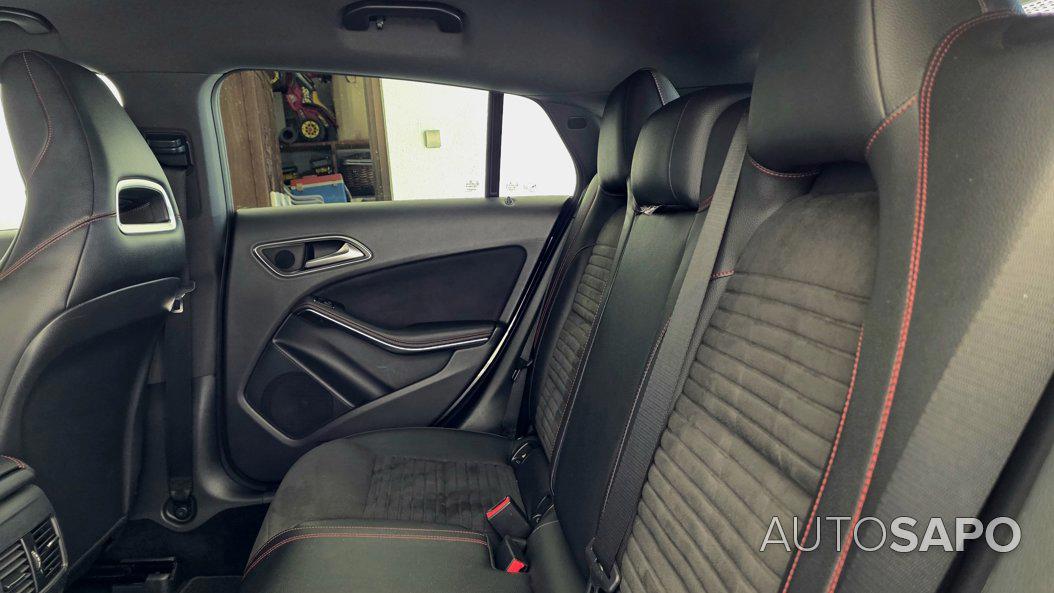 Mercedes-Benz Classe CLA 220 d AMG Line Aut. de 2015