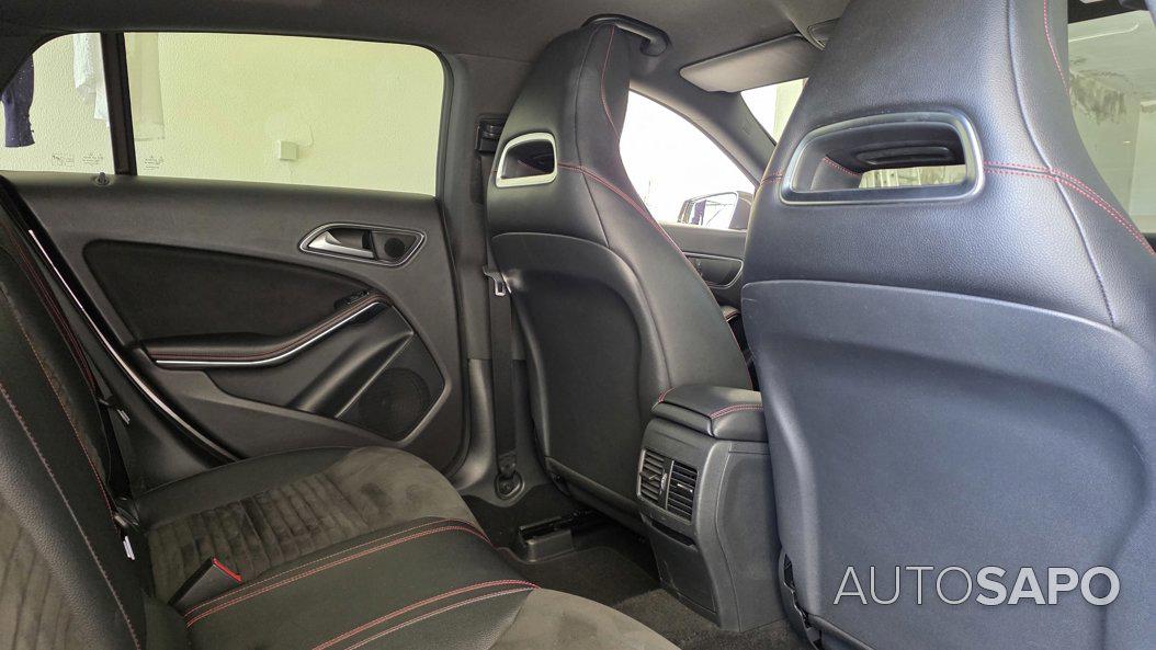 Mercedes-Benz Classe CLA 220 d AMG Line Aut. de 2015