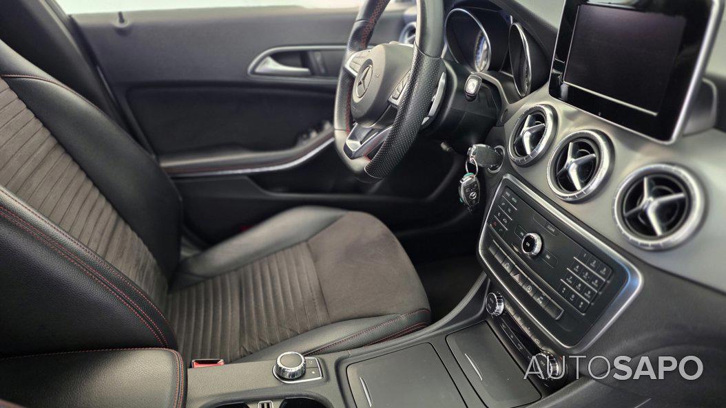 Mercedes-Benz Classe CLA 220 d AMG Line Aut. de 2015