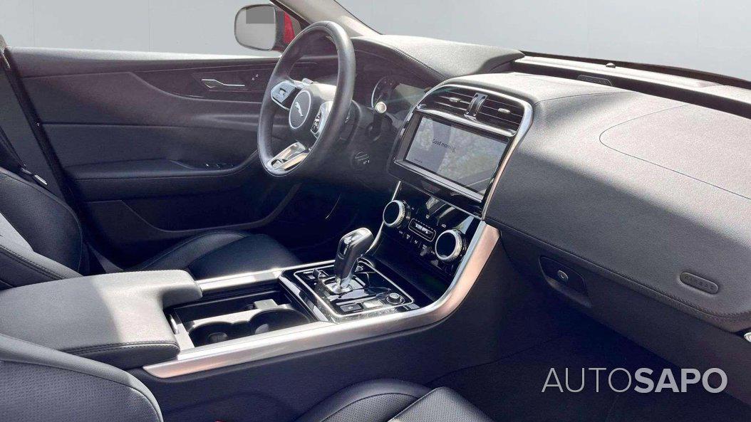 Jaguar XE de 2021