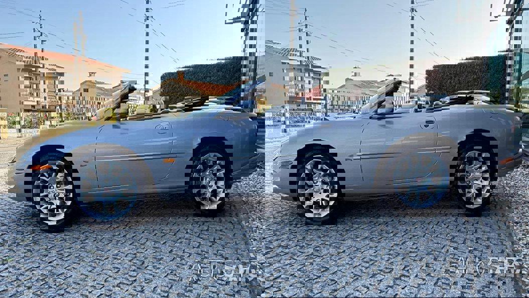 Jaguar XK de 2000