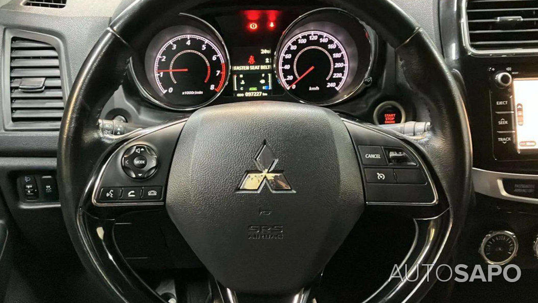 Mitsubishi ASX 1.6 MIVEC Intense Connect Edition de 2017