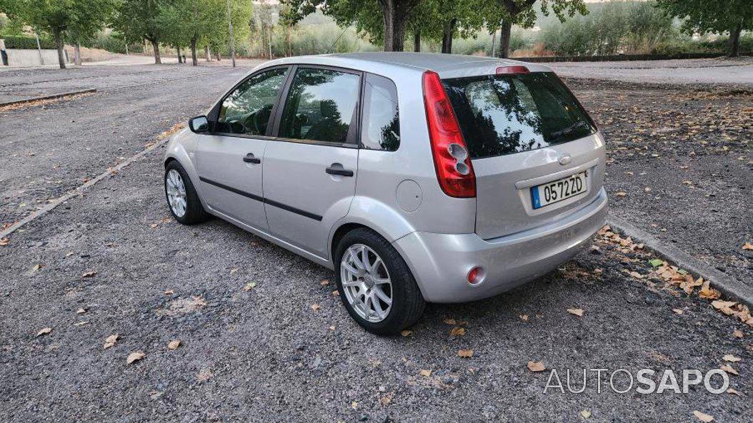 Ford Fiesta de 2004