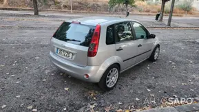 Ford Fiesta de 2004