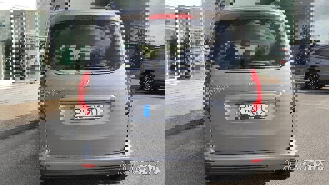 Mercedes-Benz EQT de 2024