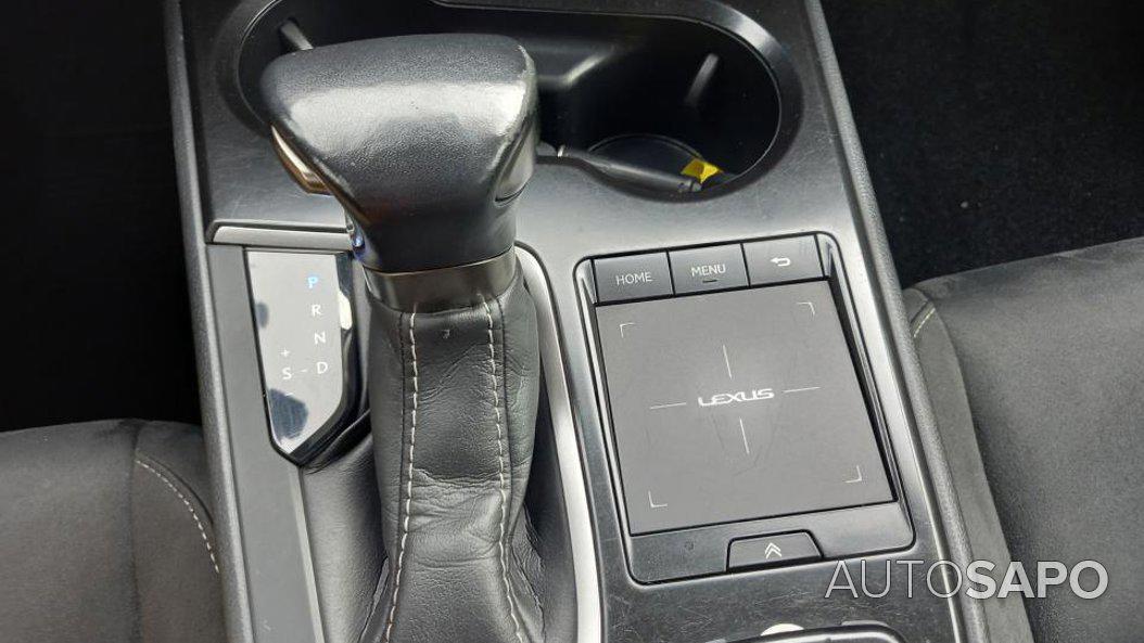 Lexus UX 250h Executive+ de 2022