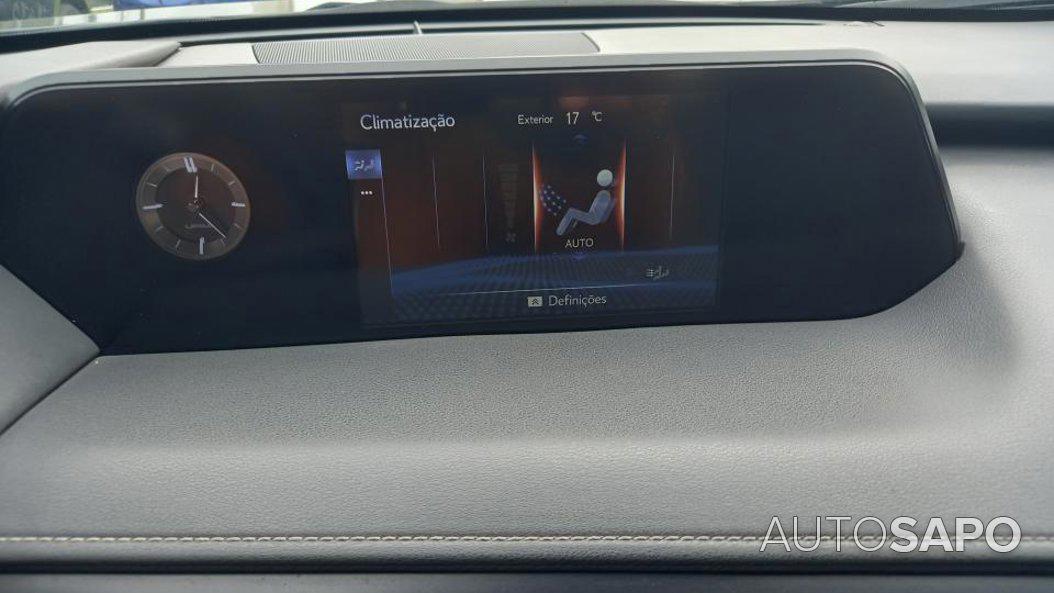 Lexus UX 250h Executive+ de 2022