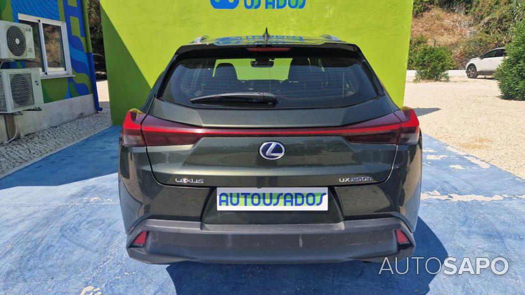 Lexus UX 250h Executive+ de 2022
