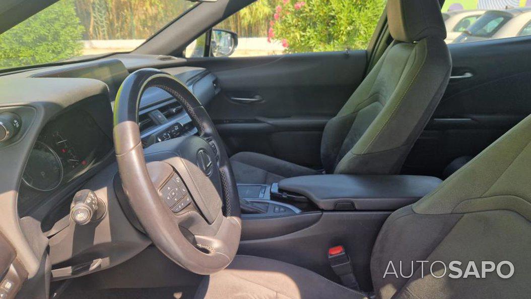 Lexus UX 250h Executive+ de 2022