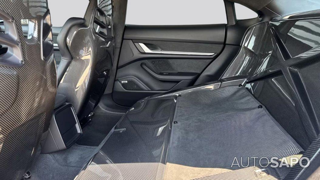 Porsche Taycan de 2024