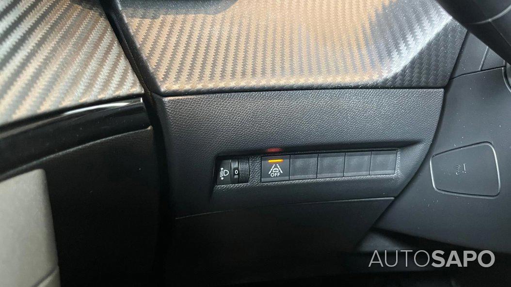 Peugeot e-2008 de 2022