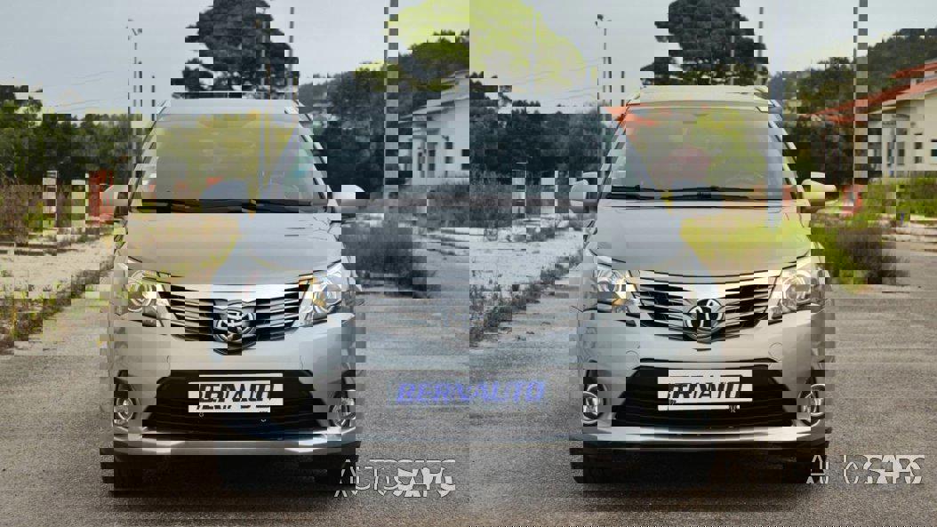 Toyota Avensis SW 2.0 D-4D Comfort de 2014