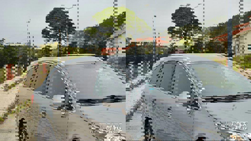 Toyota Avensis SW 2.0 D-4D Comfort de 2014