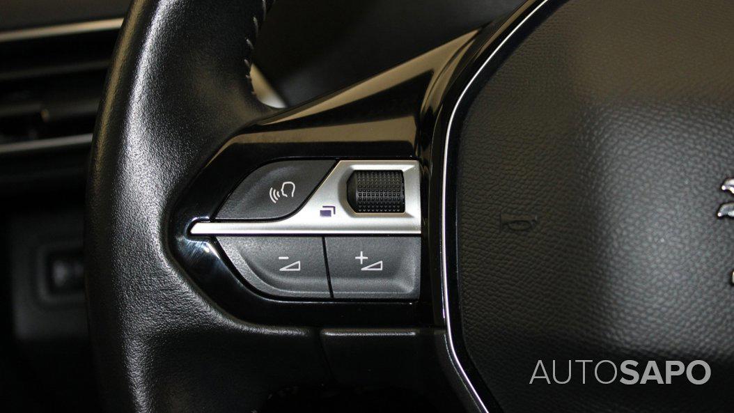 Peugeot 3008 1.5 BlueHDi Active de 2021