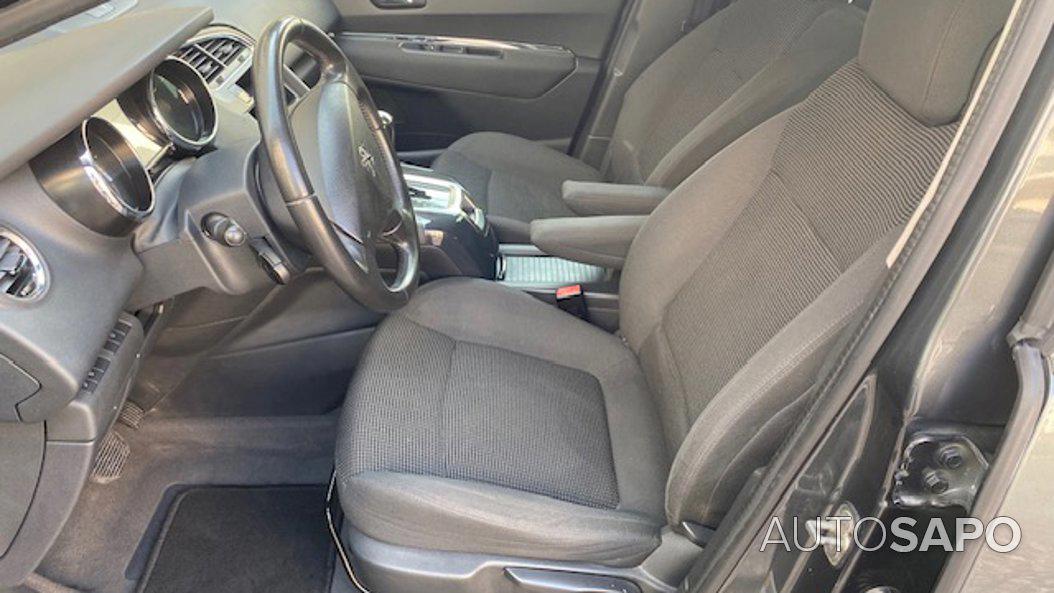 Peugeot 5008 1.6 BlueHDi Style EAT6 de 2016