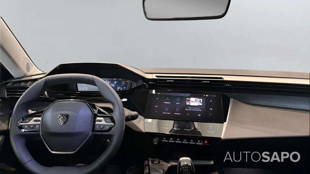 Peugeot 308 1.2 PureTech Allure de 2025