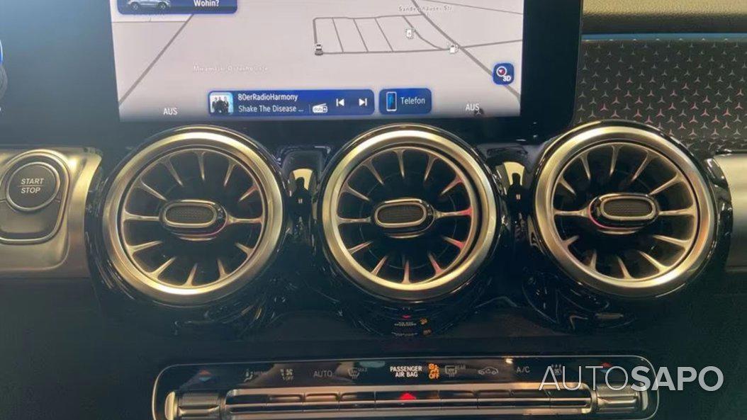 Mercedes-Benz EQB de 2024