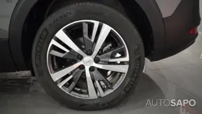 Peugeot 5008 1.2 PureTech Allure EAT8 de 2024