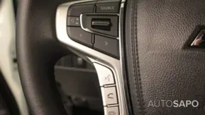 Mitsubishi L200 Strakar de 2023