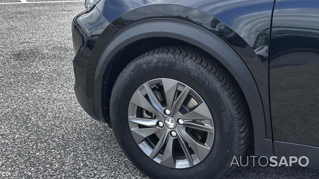 Peugeot e-2008 de 2023