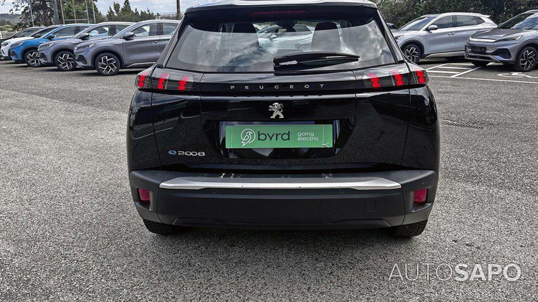 Peugeot e-2008 de 2023