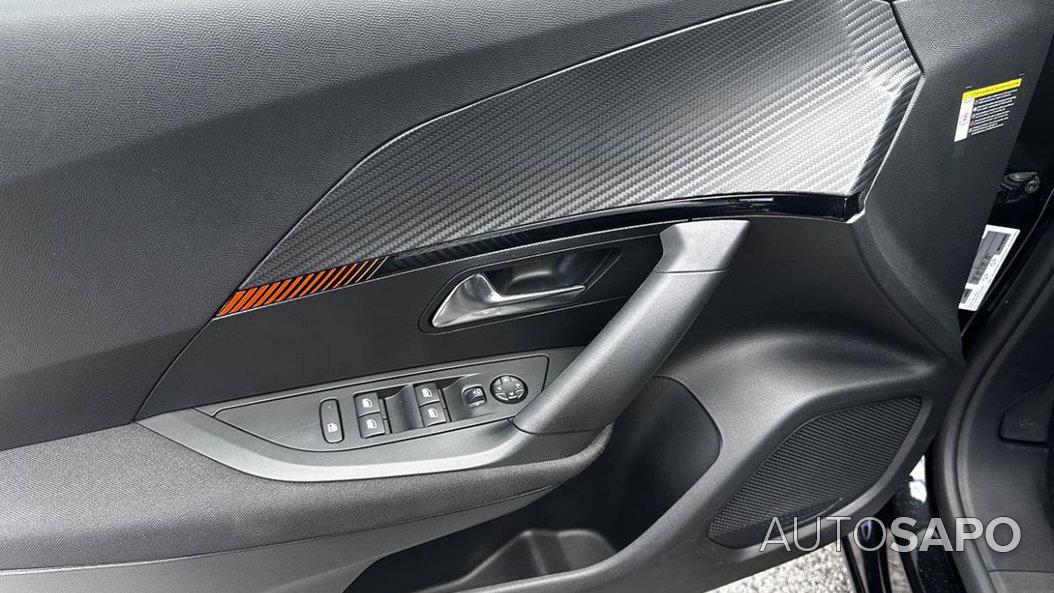 Peugeot e-2008 de 2023