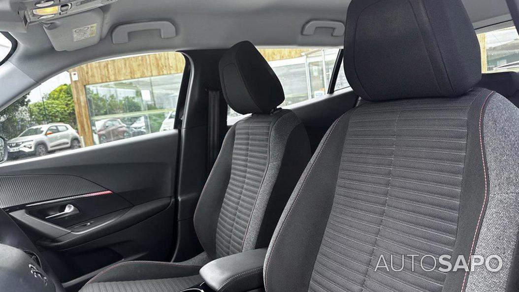 Peugeot e-2008 de 2023