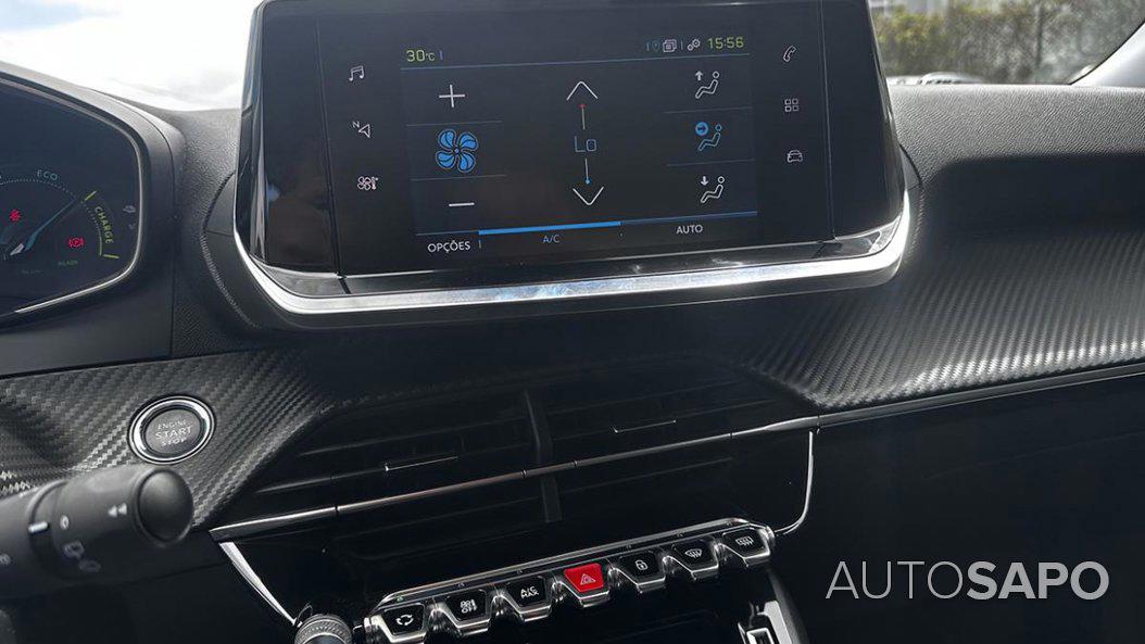 Peugeot e-2008 de 2023